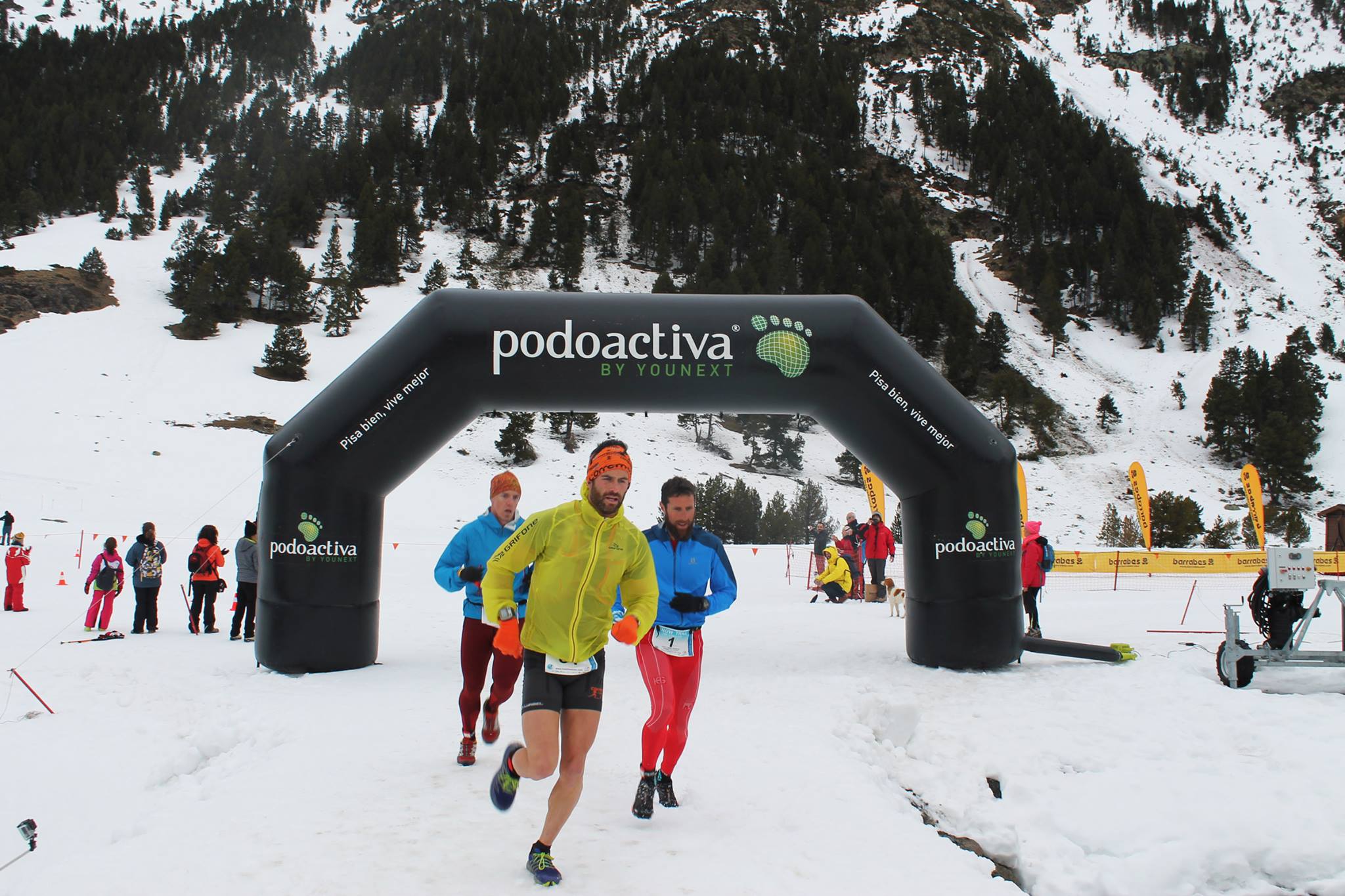 VUELVE LA “CARRERA AL CIELO” SOBRE LA NIEVE, EN LLANOS DEL HOSPITAL